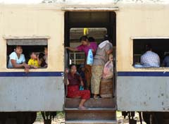 Bahn in Myanmar